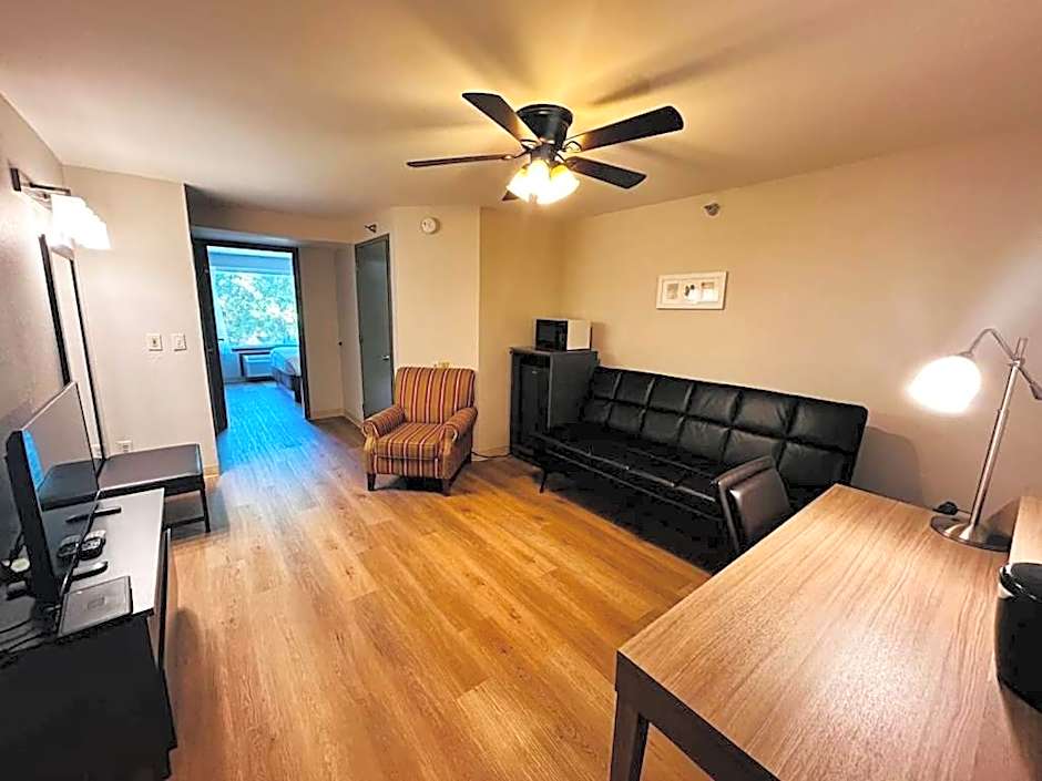 Radiant Inn & Suites