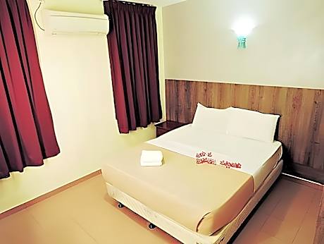 Day Use 4 Hours (Max. 4 Hours Between 09.00 AM - 06.00 PM)