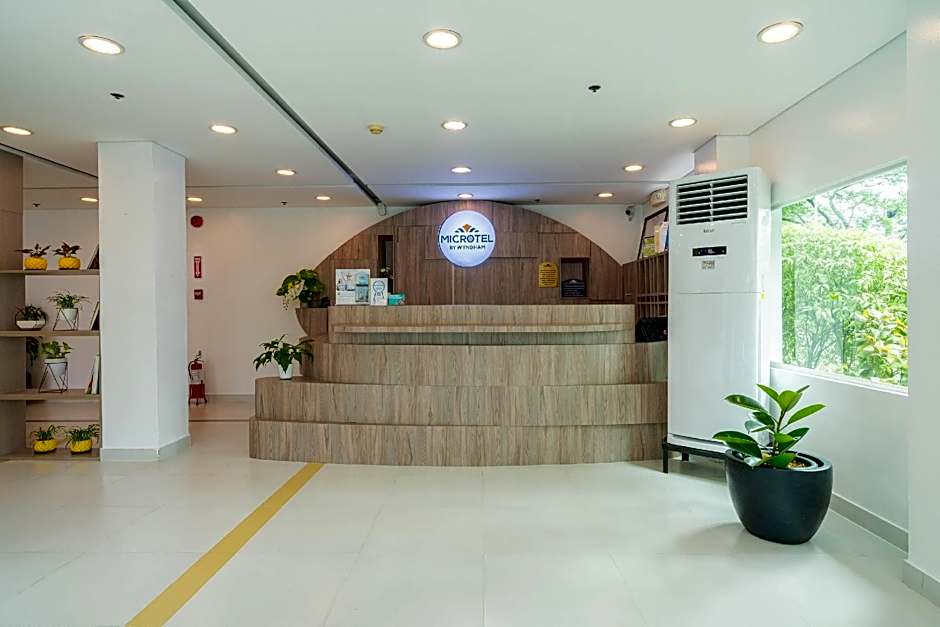 Microtel by Wyndham UP Technohub
