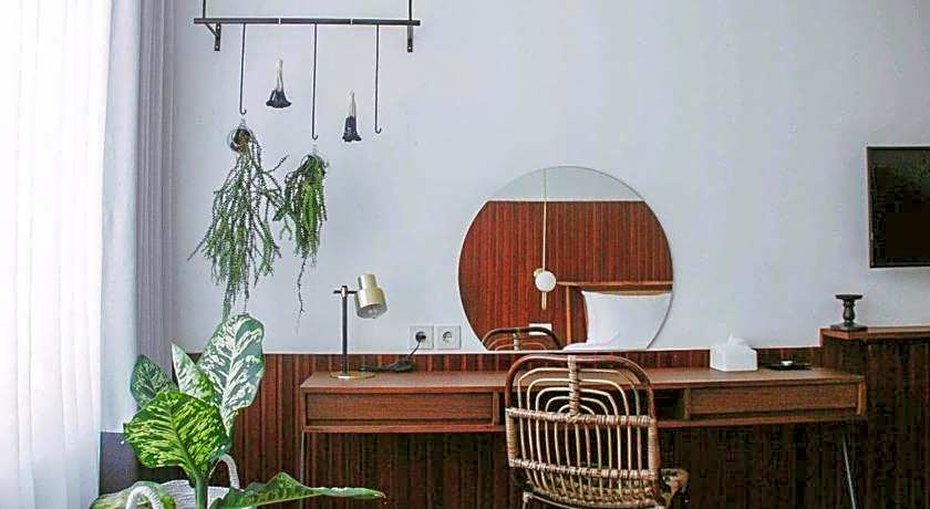 Blackbird Hotel Bandung