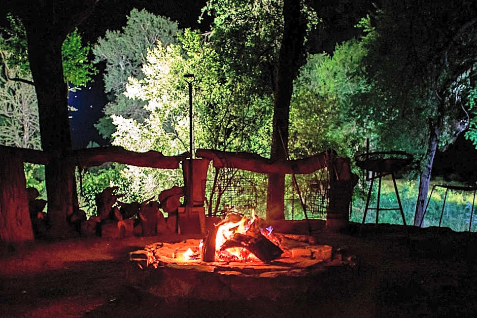 Sable Creek Safari Lodge