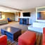 Super 8 by Wyndham Roseville/Detroit Area