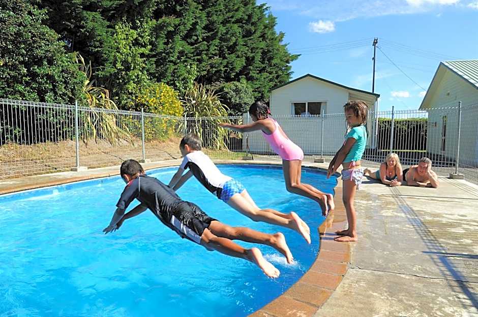 Blenheim Bridges Holiday Park