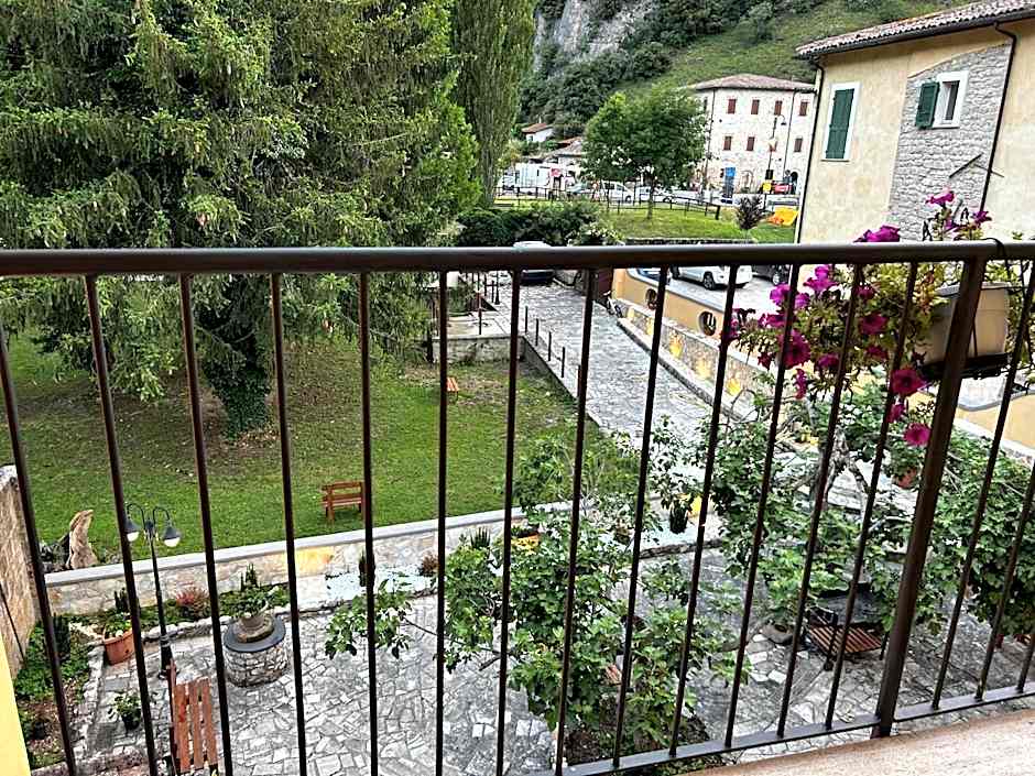 Residence il giardino sul fiume Nera