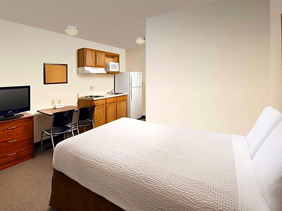 Extended Stay America Select Suites - Wichita - North