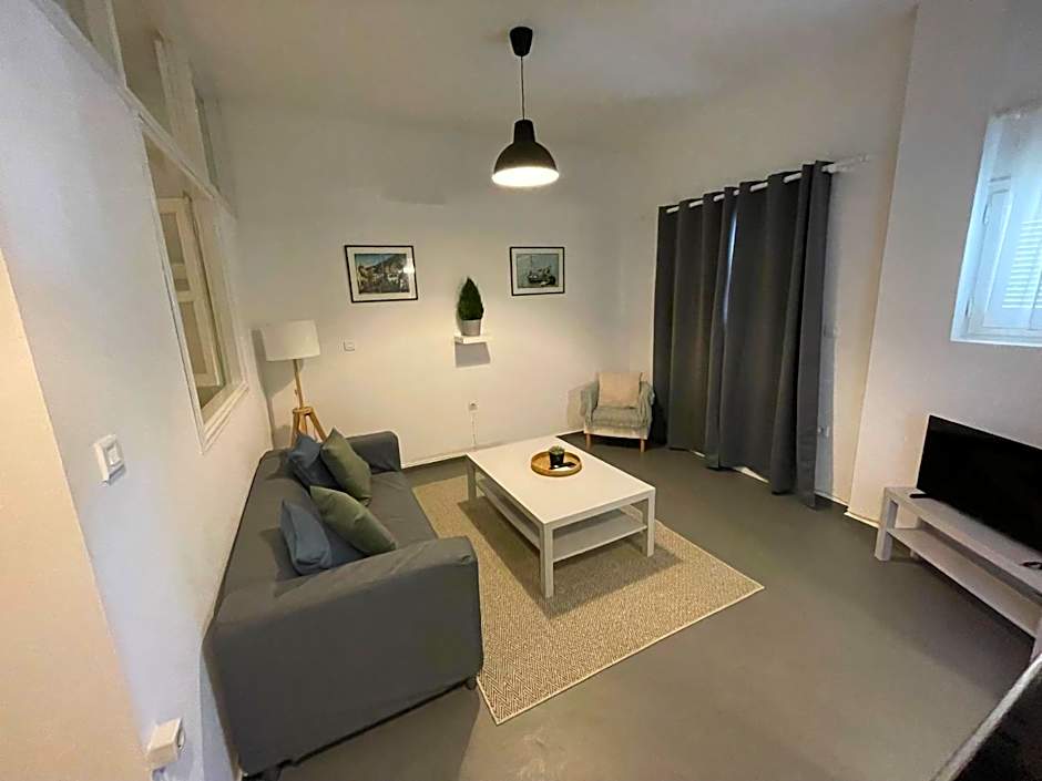 Spanos Apartments - Panteli