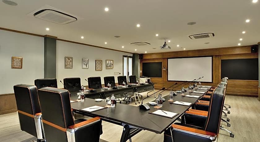 Thames Valley Khao Yai Hotel