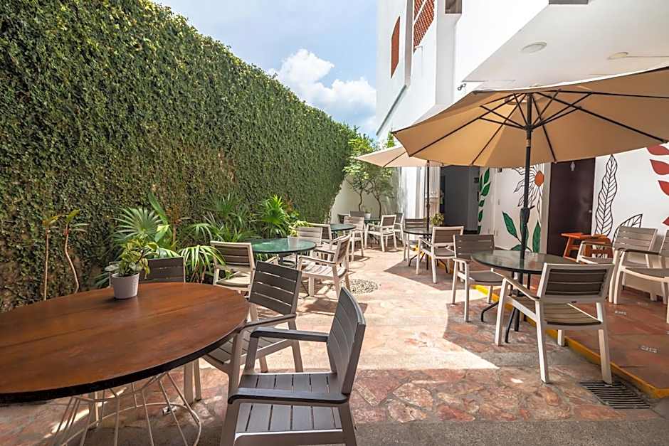 The Paramar Beachfront Boutique Hotel With Breakfast Included - Downtown Malecon