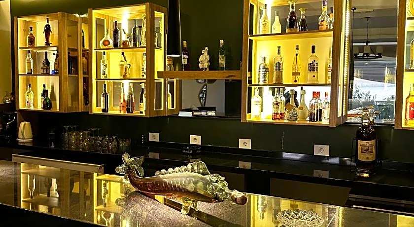 Haya Hotel & Spa
