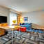 Hampton Inn By Hilton & Suites Boston-Waltham