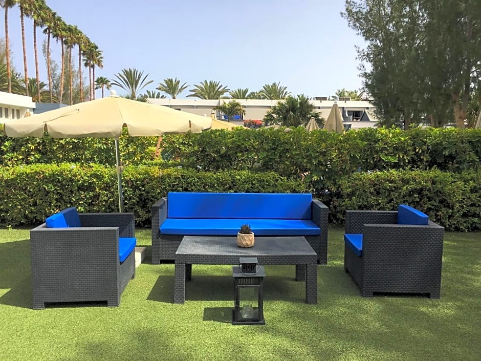 R2 Romantic Fantasia Suites - Adults Only