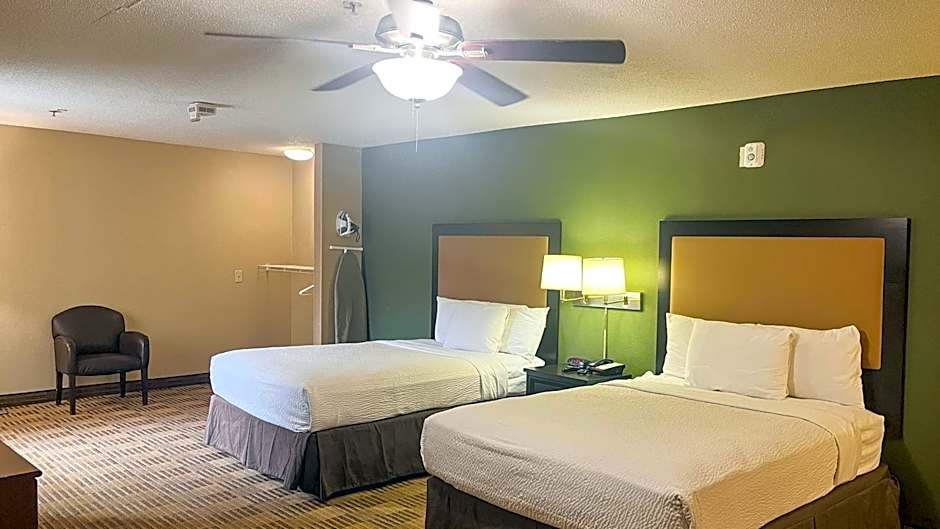 Studio 6 Chantilly VA Washington Dulles Airport