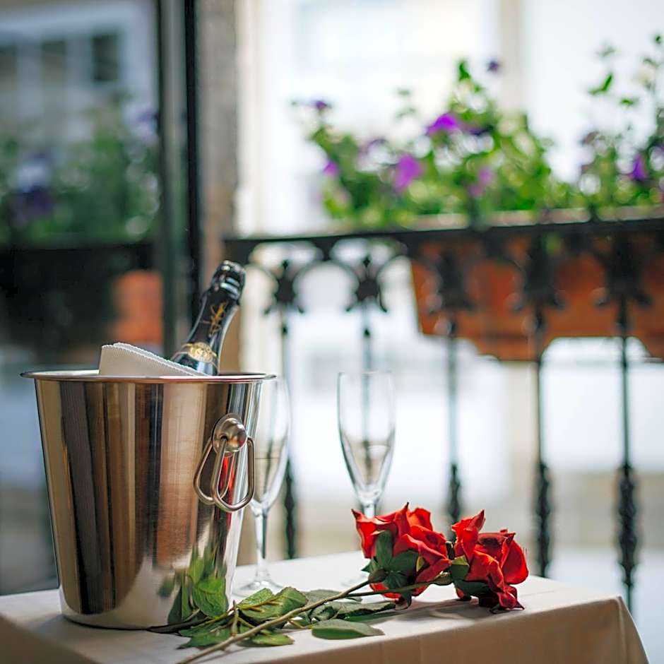 Hotel Arco de Mazarelos