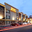 Quality Inn & Suites Starlite Village Conference Center
