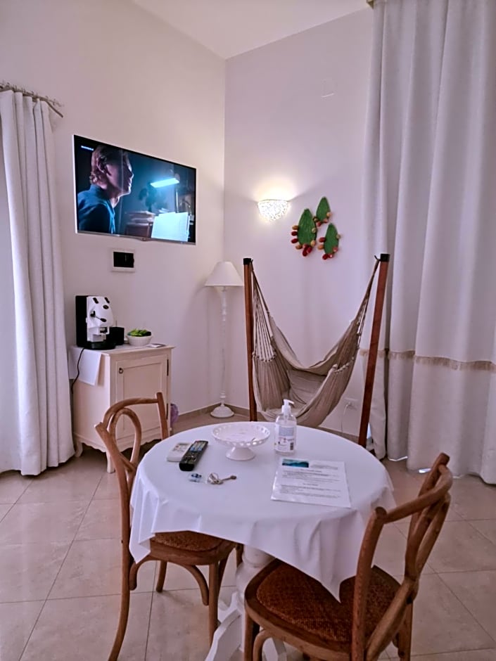 White Suite Polignano 08