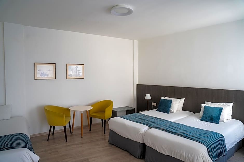 Mikes Kanarium City Hotel