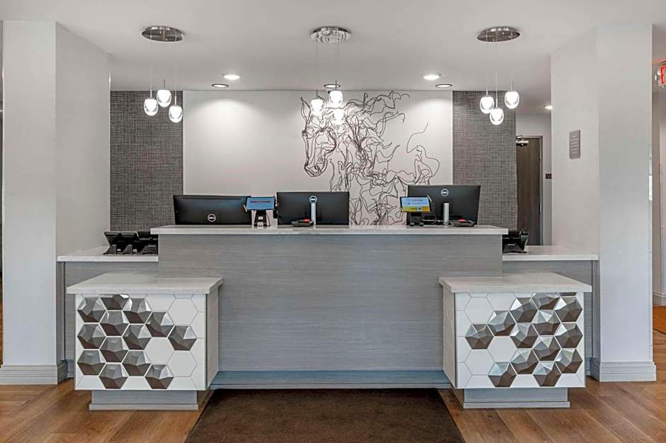 Comfort Inn & Suites Clarksville - Louisville North