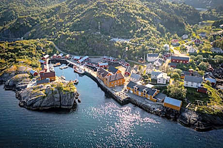 Nusfjord Village & Resort