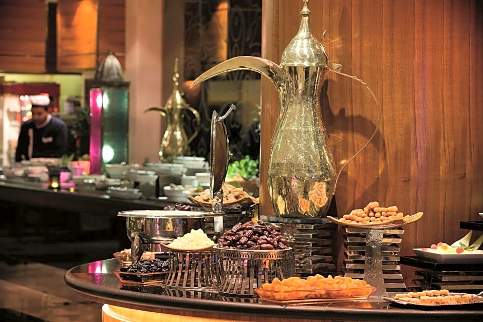 AVANI Deira Dubai Hotel