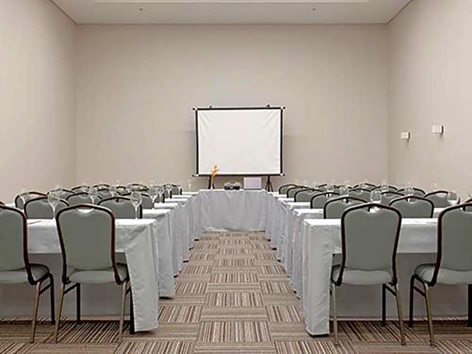 Golden Tulip Sao Jose Dos Campos