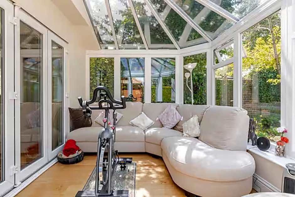 Leafy Suburban B&B