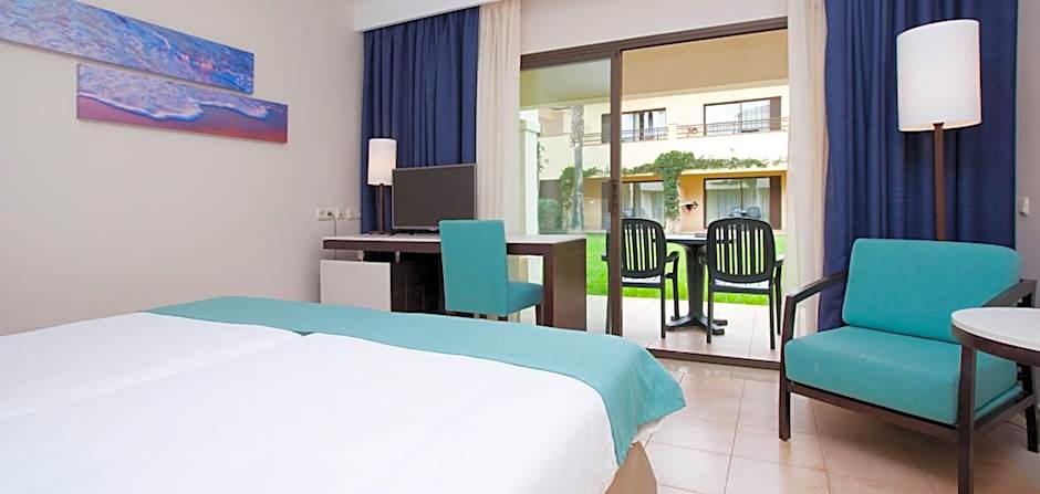 Impressive Playa Granada Golf