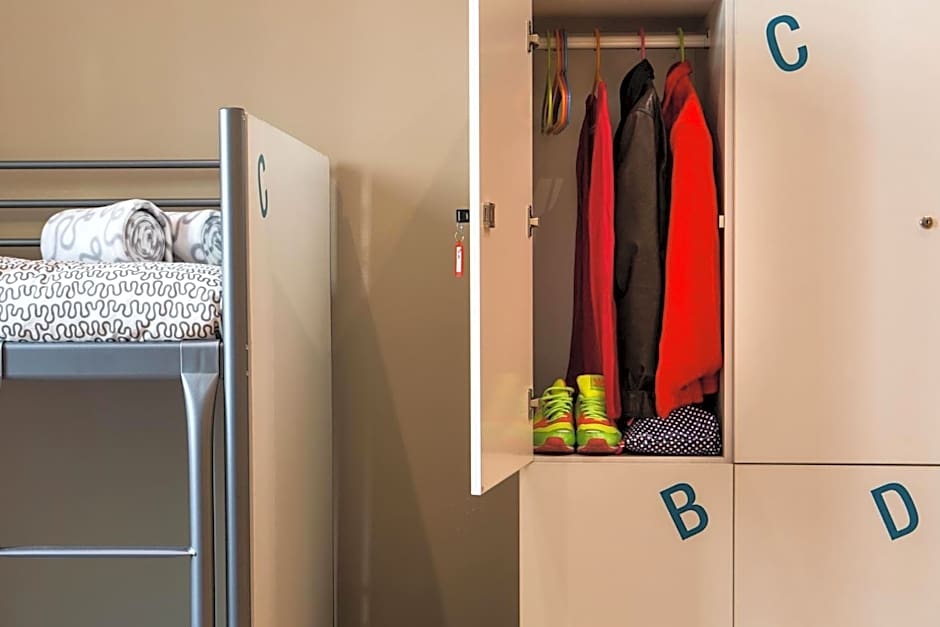 Born Barcelona Hostel