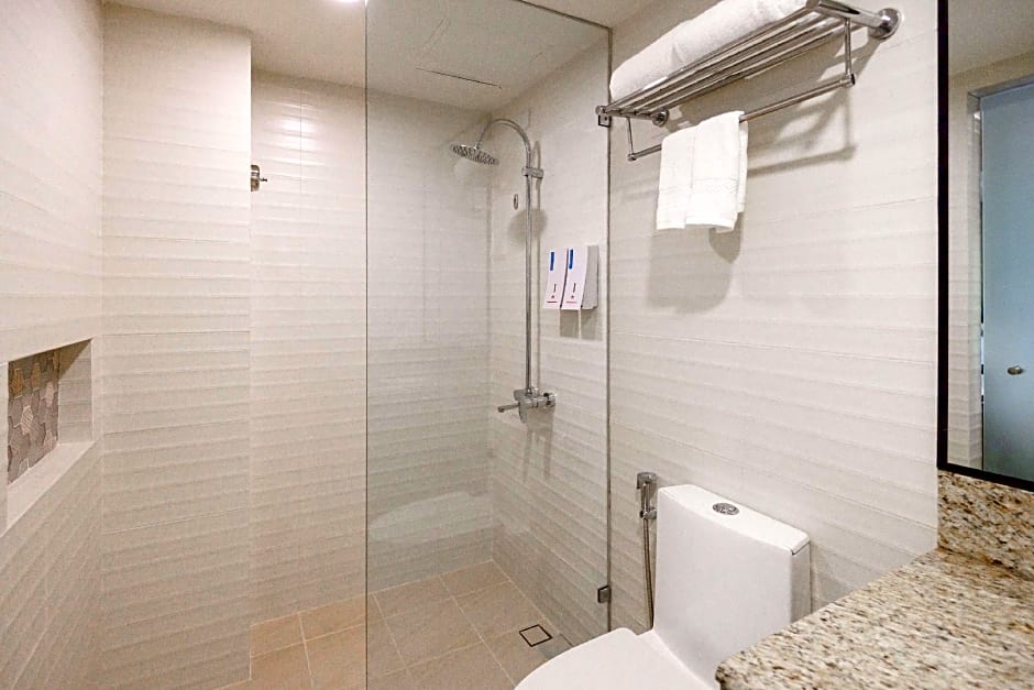 SureStay Plus by Best Western Cebu City