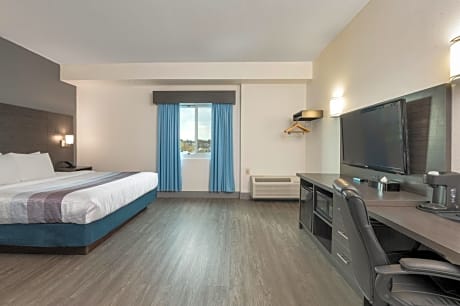 King Room - Accessible/Non Smoking