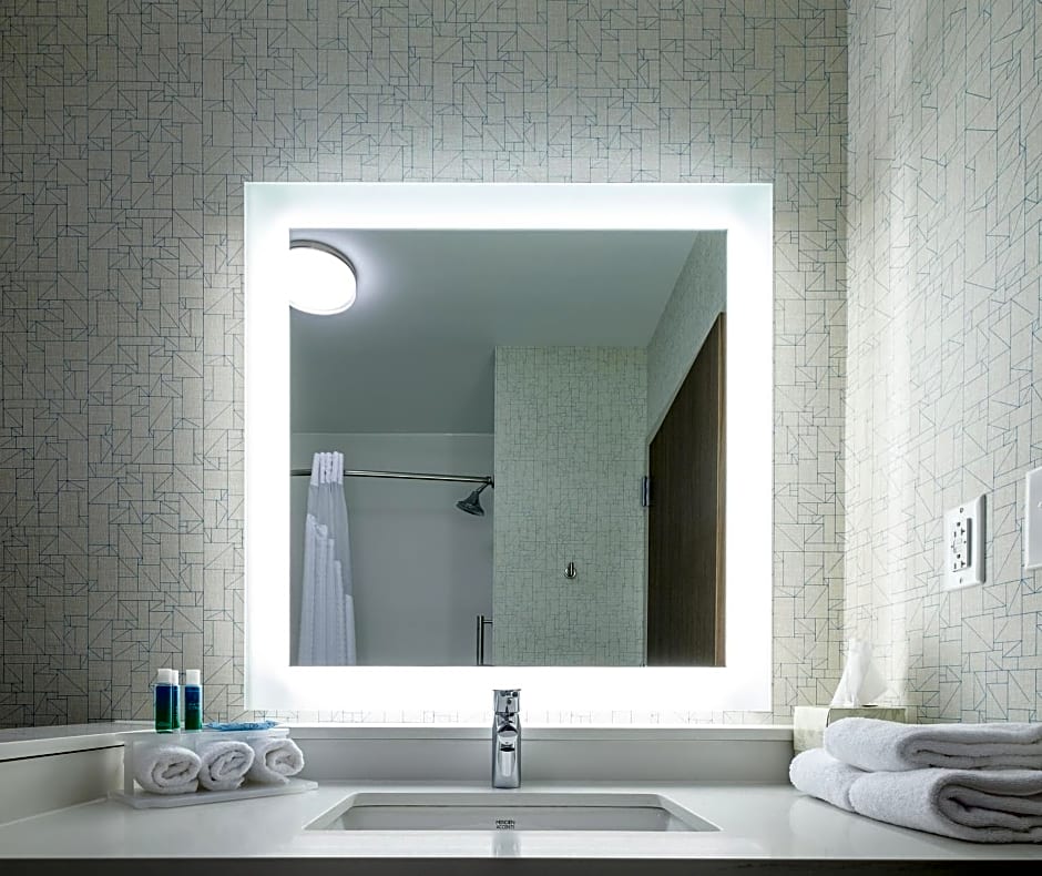 Holiday Inn Express & Suites Eagan - Minneapolis Area By IHG