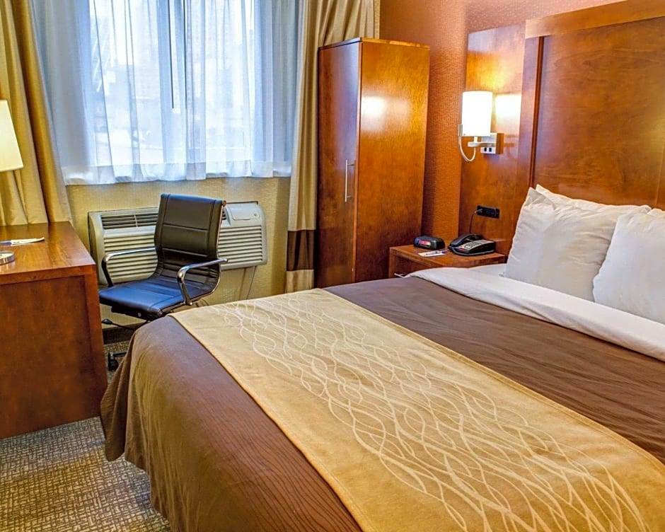 Ramada by Wyndham New York Times Square West
