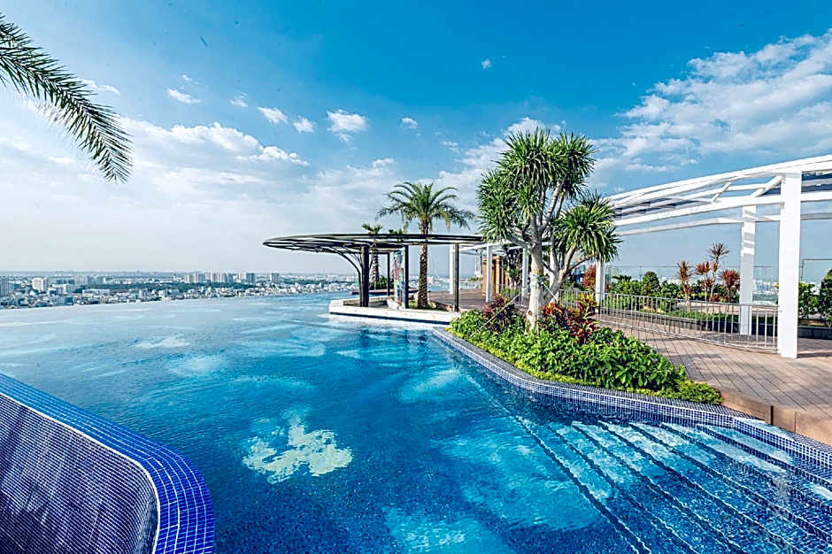 LA VELA Saigon Hotel