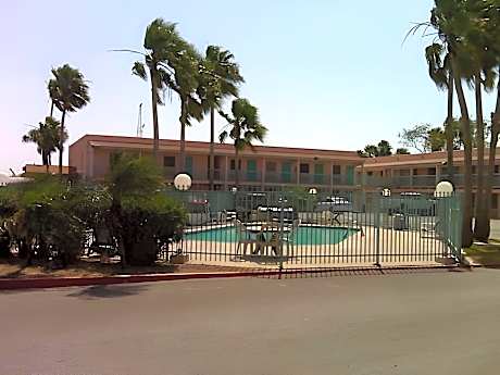 University Inn & Suites Brownsville