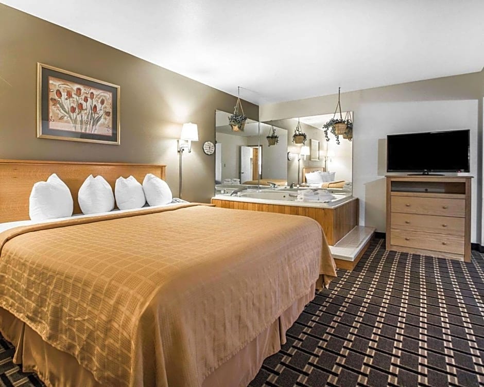 Quality Inn Mauston I-90