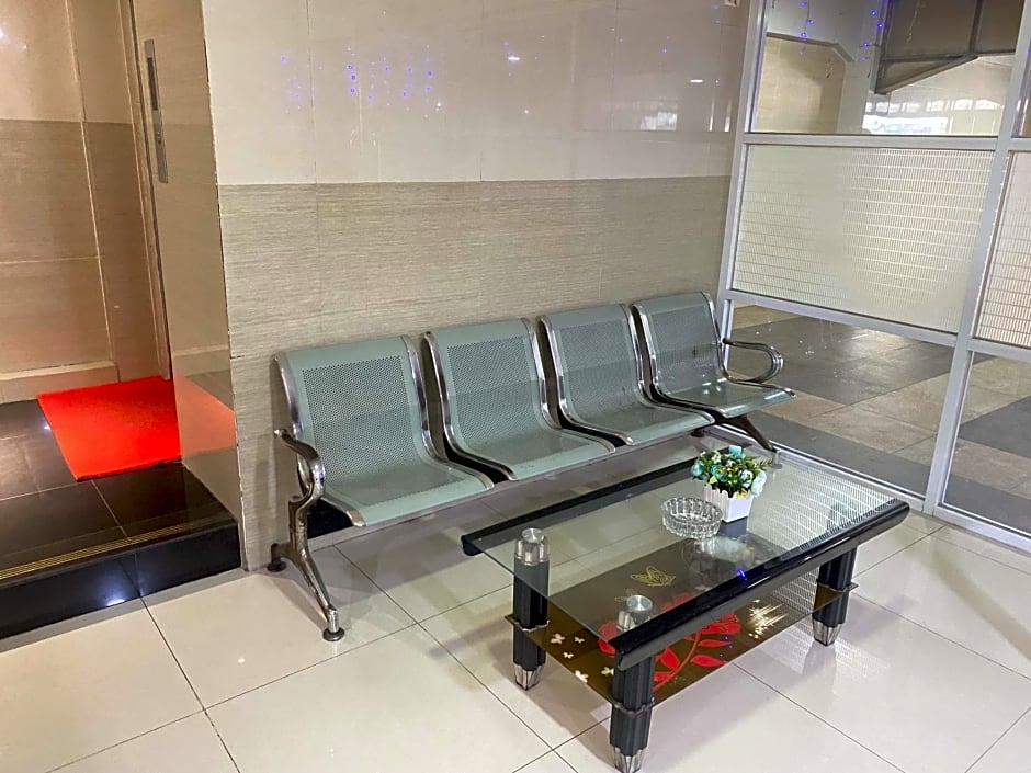 Penginapan Star Ambon Mitra RedDoorz