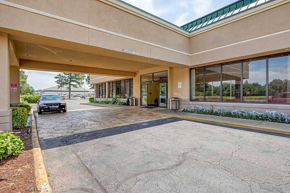 OYO Hotel Memphis TN I-40