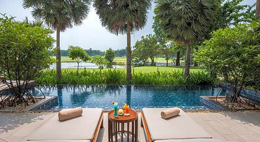 Summit Windmill Golf Residence