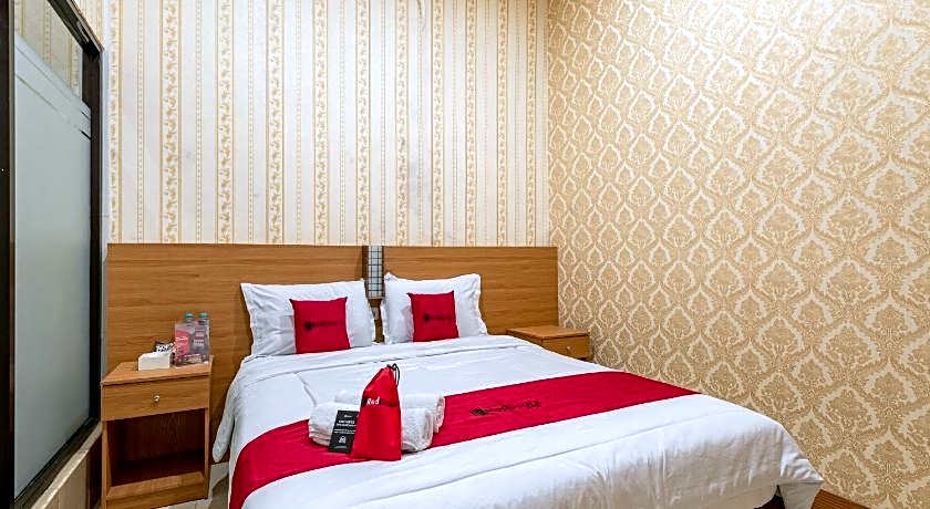 RedDoorz Syariah @ Danau Kerinci Sawojajar