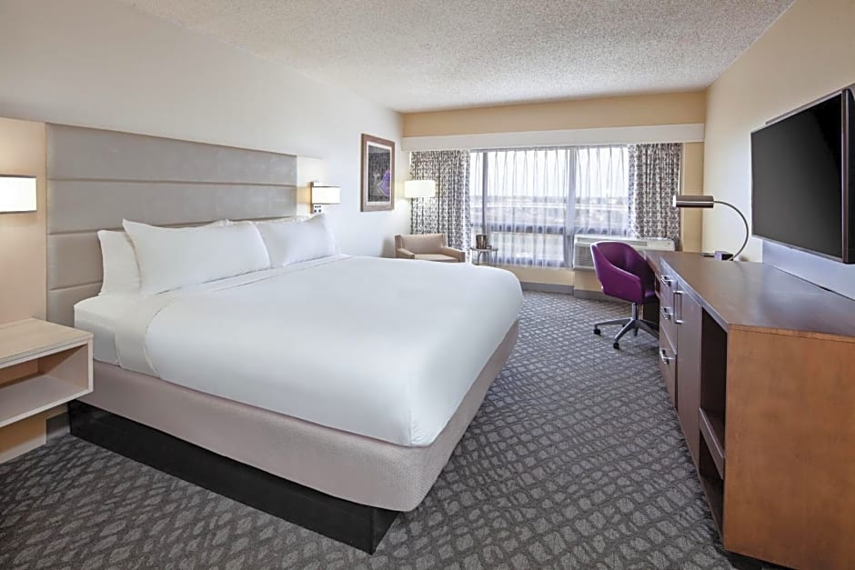 DoubleTree by Hilton New Orleans Airport
