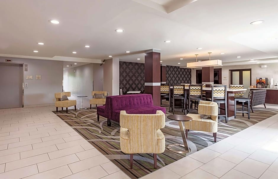 La Quinta Inn & Suites by Wyndham Knoxville North I-75