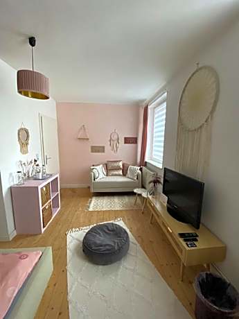 Bohemian Dream -Hbf/Innenhafen fußläufig!WG-Zimme