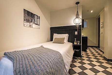Apartment (1 Adult)