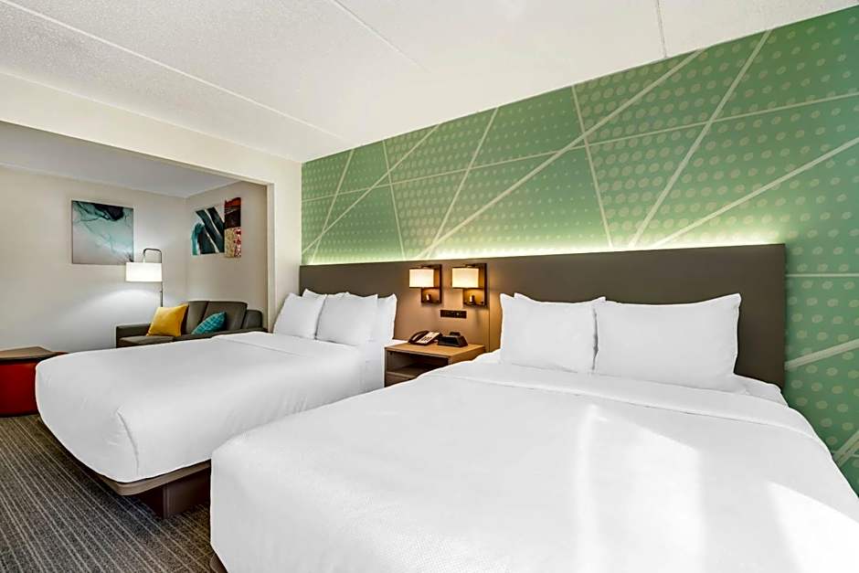 Comfort Inn & Suites Madison East - Monona