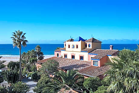 Beach Hotel Dos Mares
