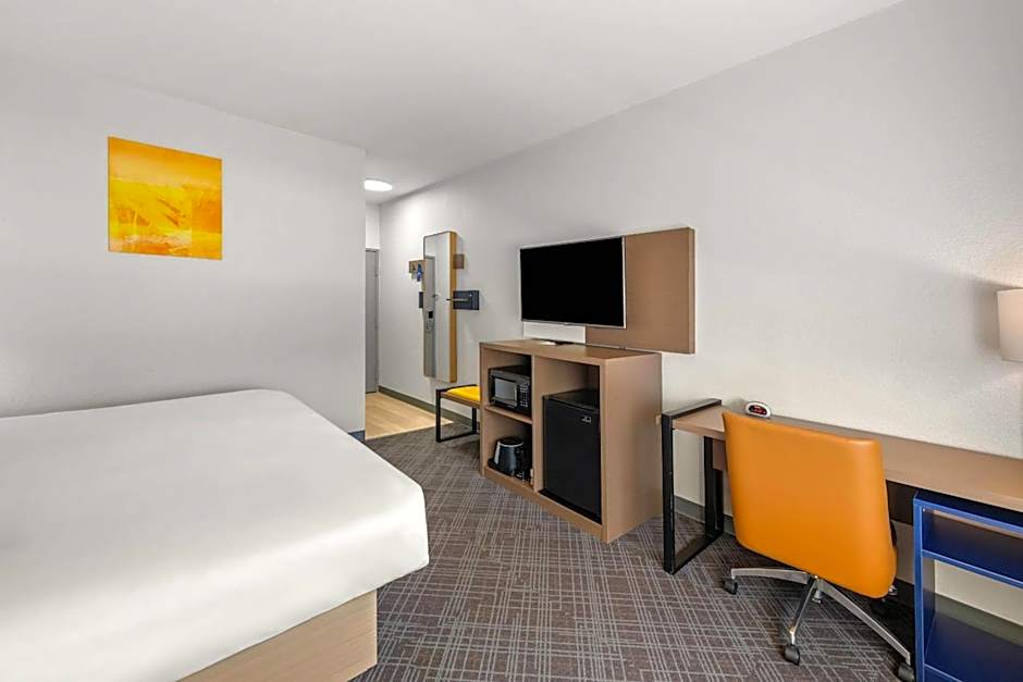 Comfort Inn & Suites Olathe - Kansas City