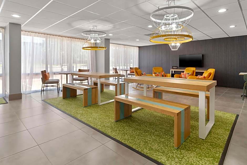 Spark by Hilton Grand Prairie