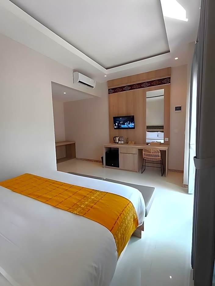 DEJAVU 2.0 HOTEL BAJO KOMODO