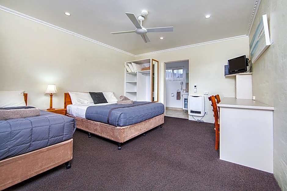 Wintersun Gardens Motel