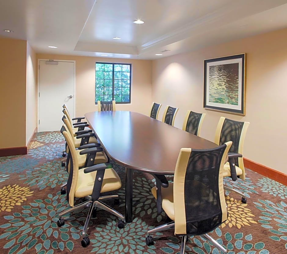 Staybridge Suites Fayetteville By IHG