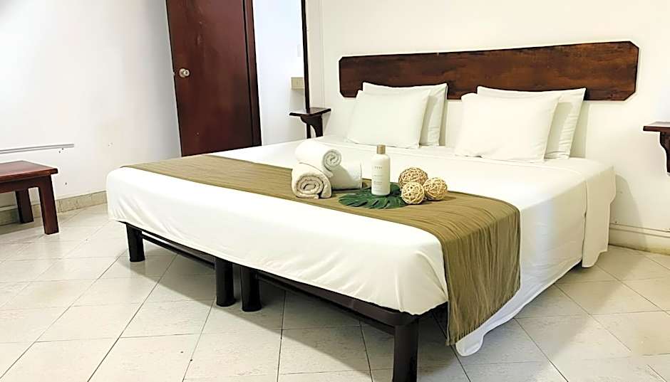 Hotel B&B by Playa del Karma